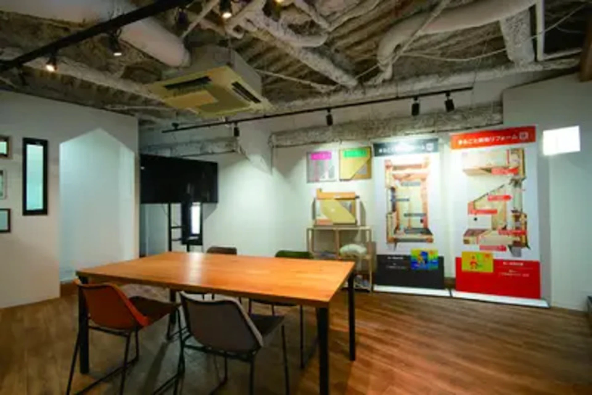 事例5: 木材の温かみを活かした落ち着いた空間にリノベーション