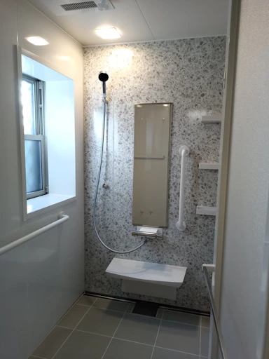 【100〜150万円】シャワールームにリフォーム