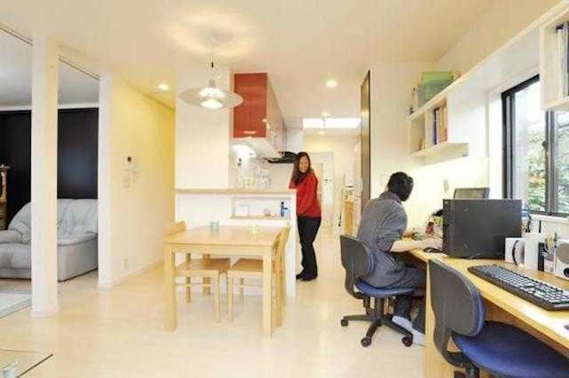 【事例3】ワークスペースがある開放的なリビング