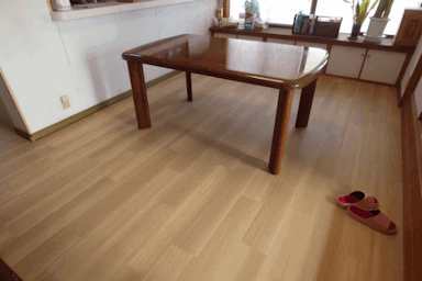 フロアタイルを重ね張り＜17万円＞