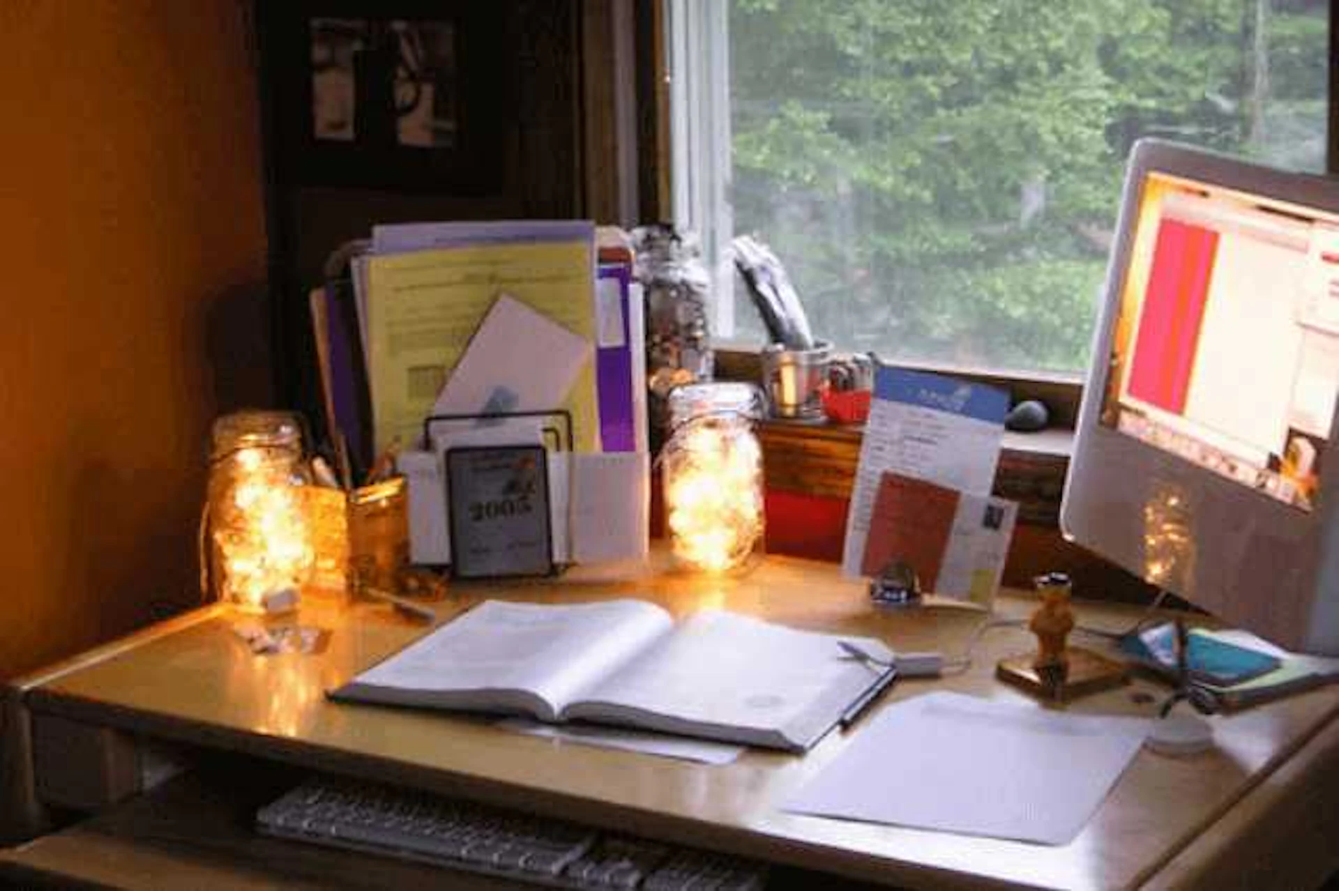 サムネイル：簡単おしゃれ♪身近な材料でライトをアレンジ