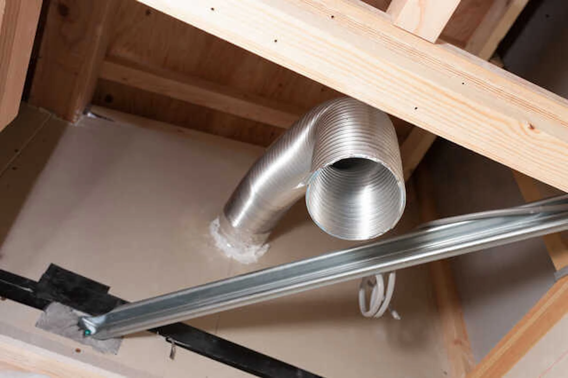 天井を高くする