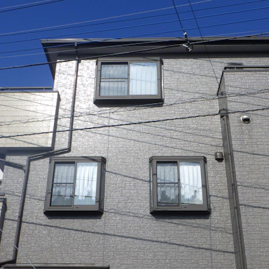 【100〜150万円】2階3階の9か所の窓に後付けシャッター!出窓にも取付けできる