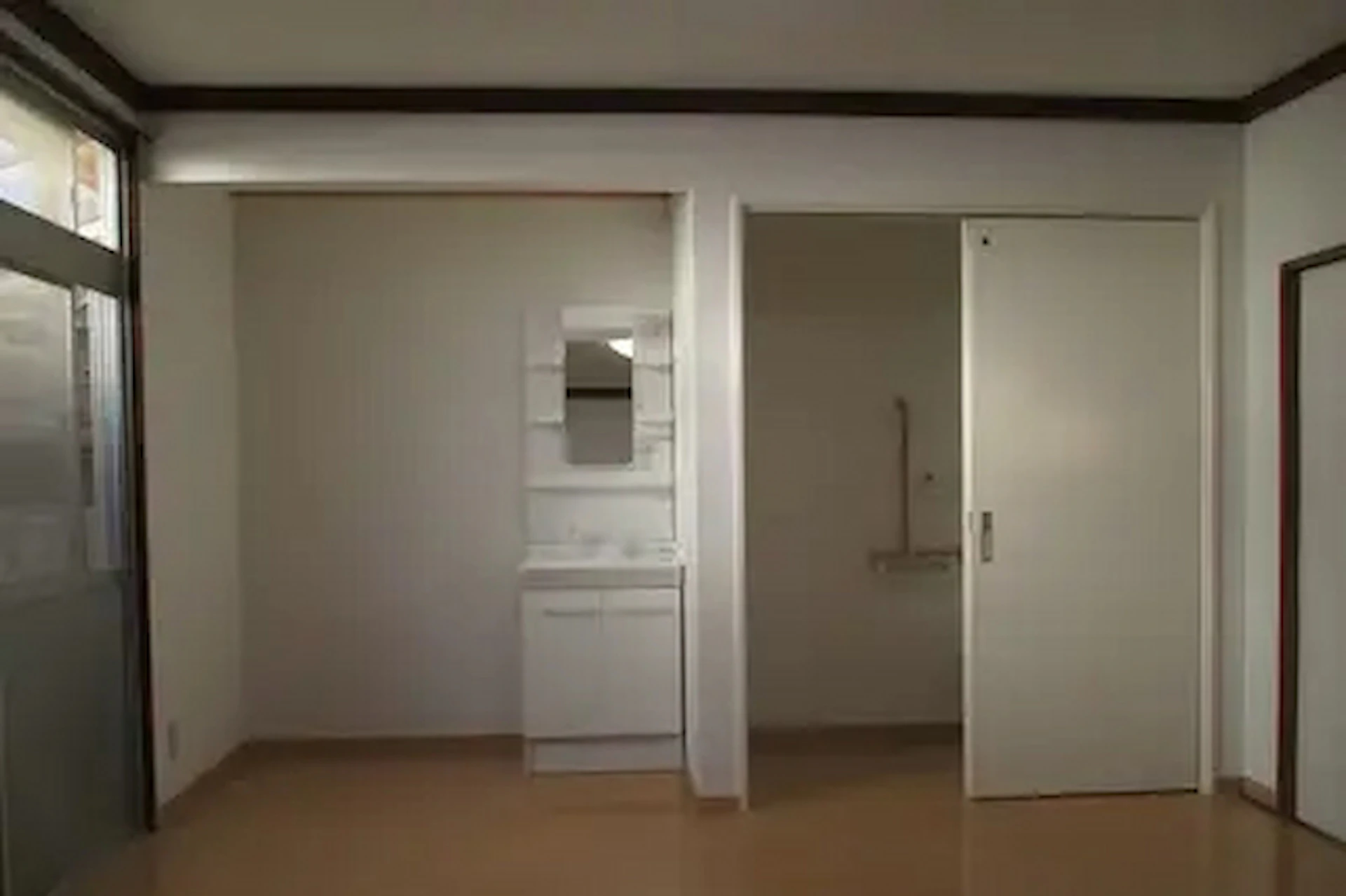 床の間をトレイにリフォーム