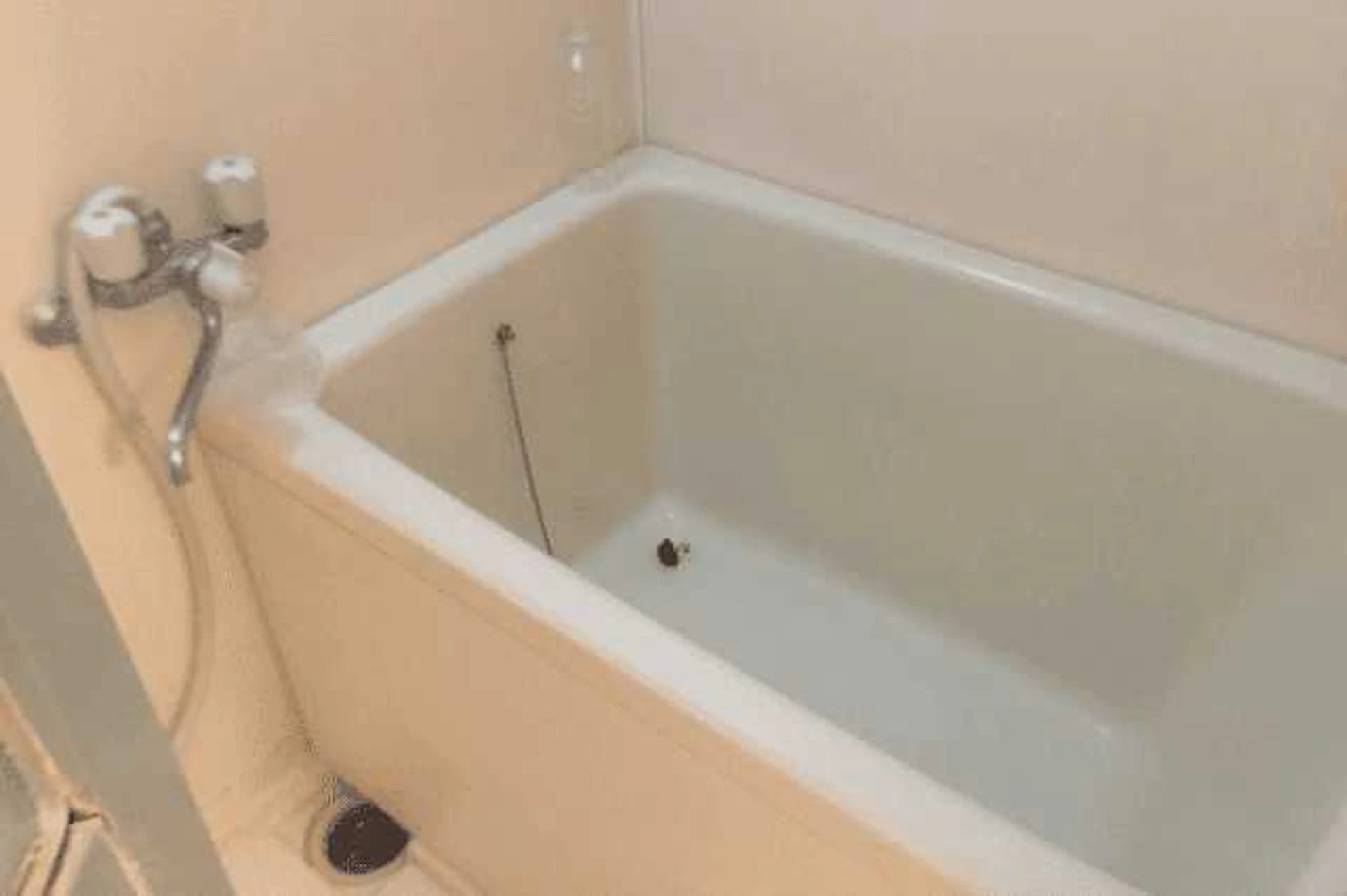 リフォーム前のマンションのユニットバス