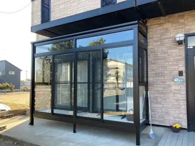 花粉・梅雨でも快適に洗濯物を干せるサンルーム