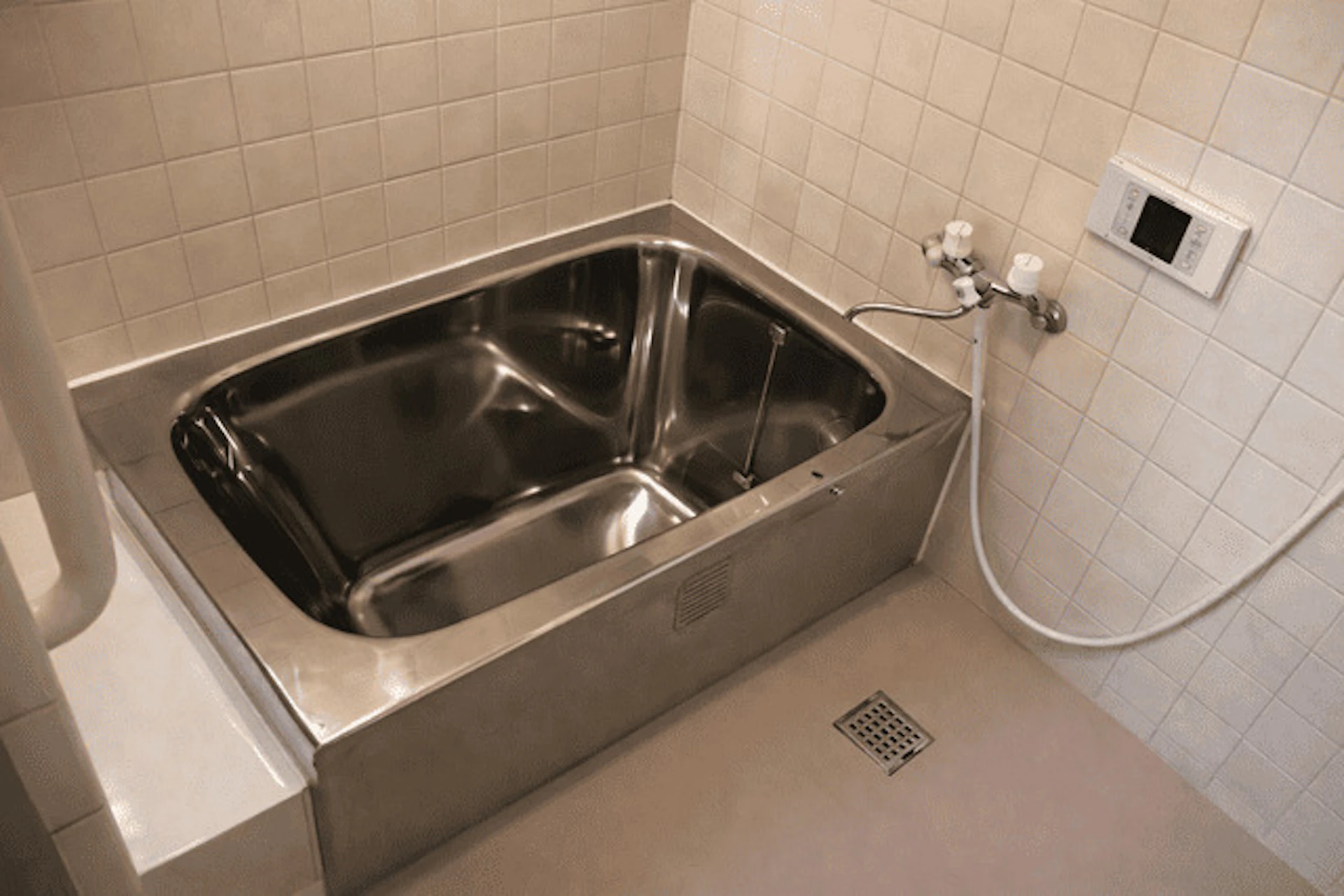 浴槽交換リフォーム事例