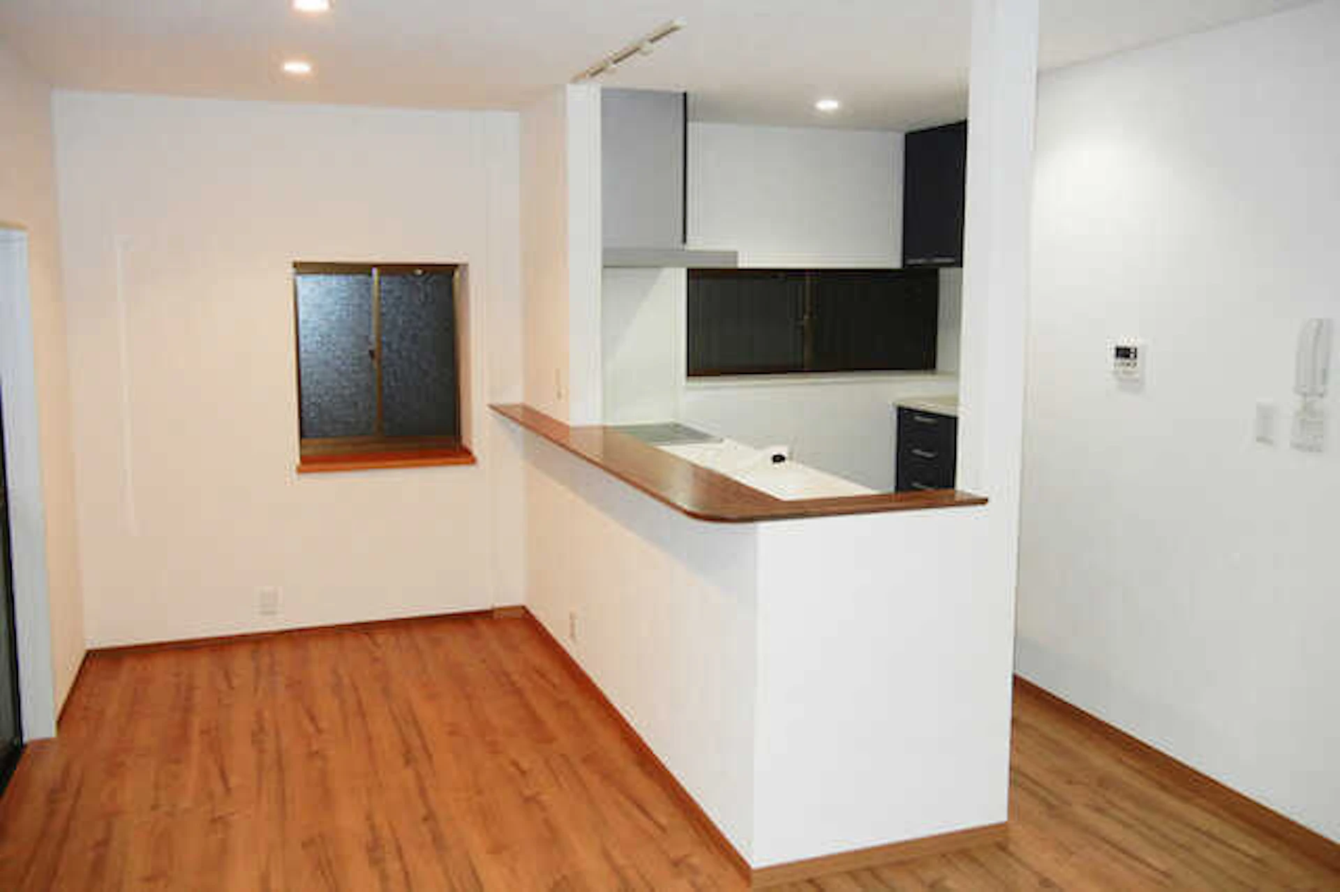 DK&和室を、明るくて広いLDKにリフォーム