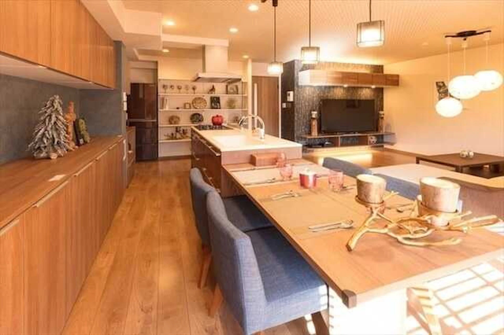 株式会社ファミリー工房