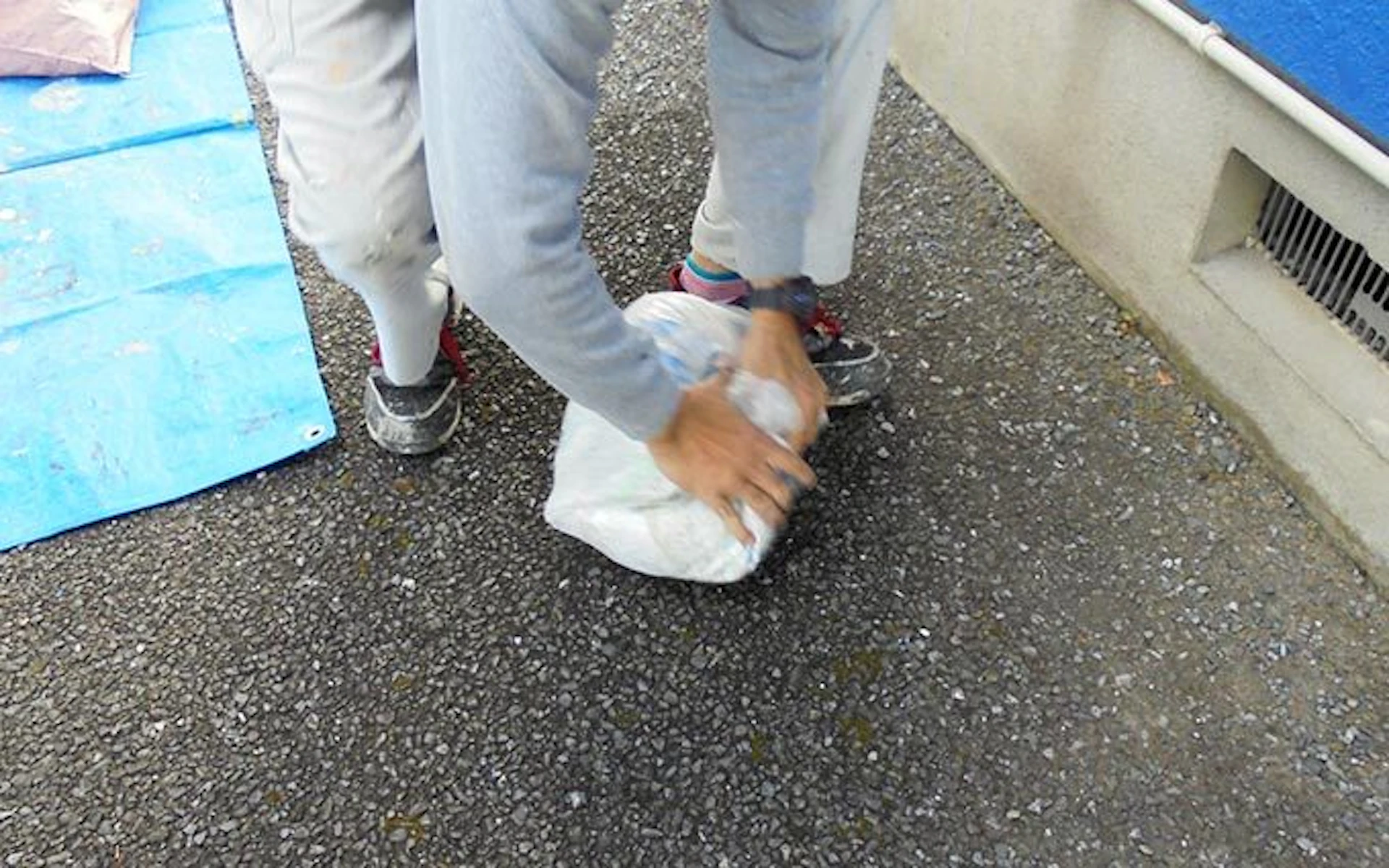 【14】上塗り塗料を塗る（2回目）