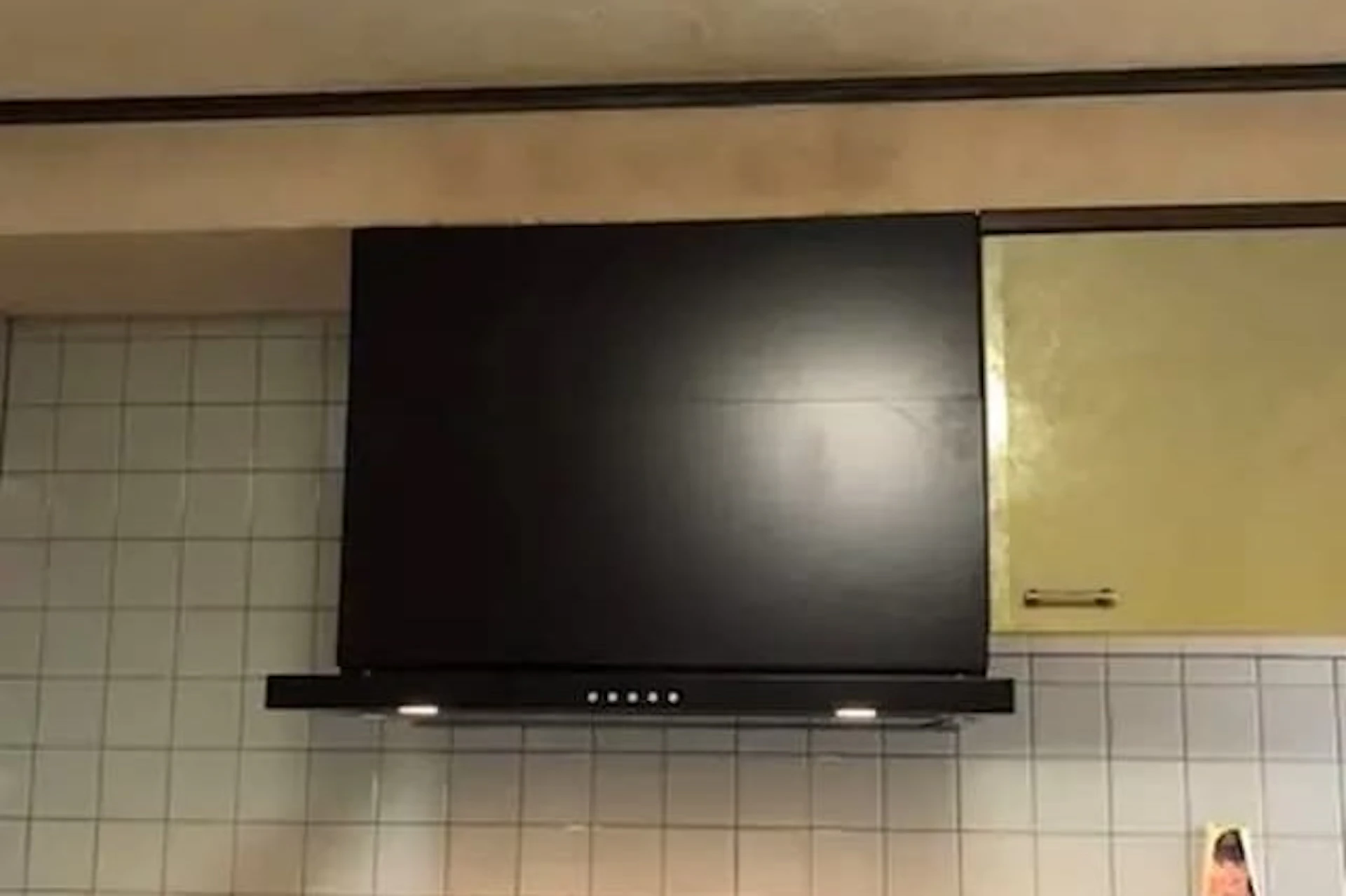 【事例⑥】フィルター無しのレンジフードに交換