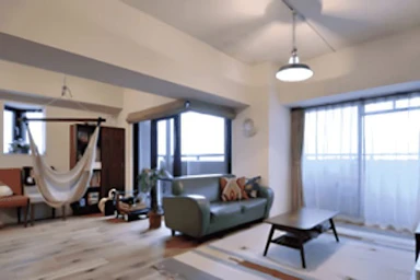 [370万円] ハンモックのあるリビング