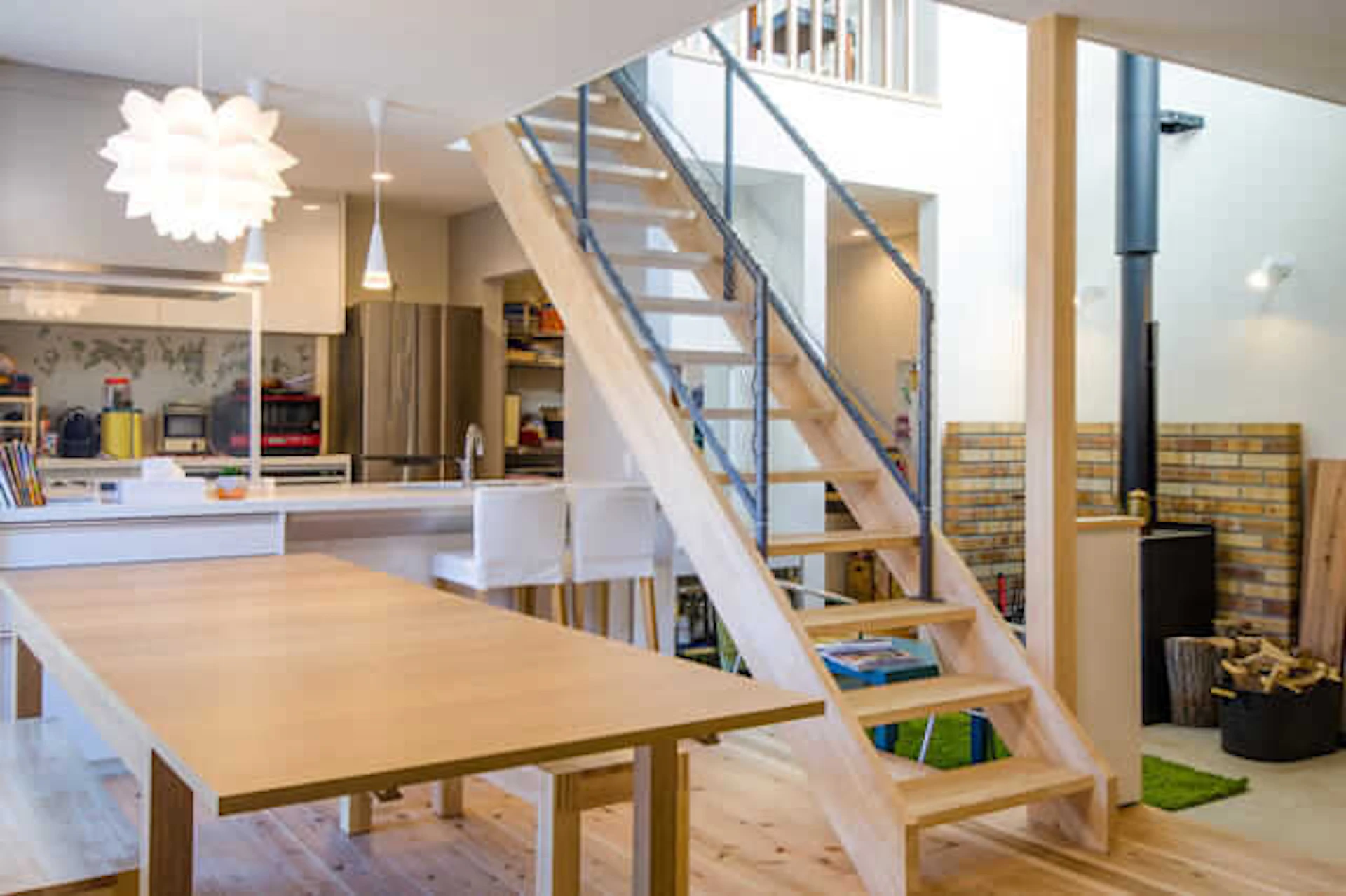 スケルトン階段のリフォーム価格・おすすめメーカー！メリット/デメリット/注意点と実例5選もご紹介