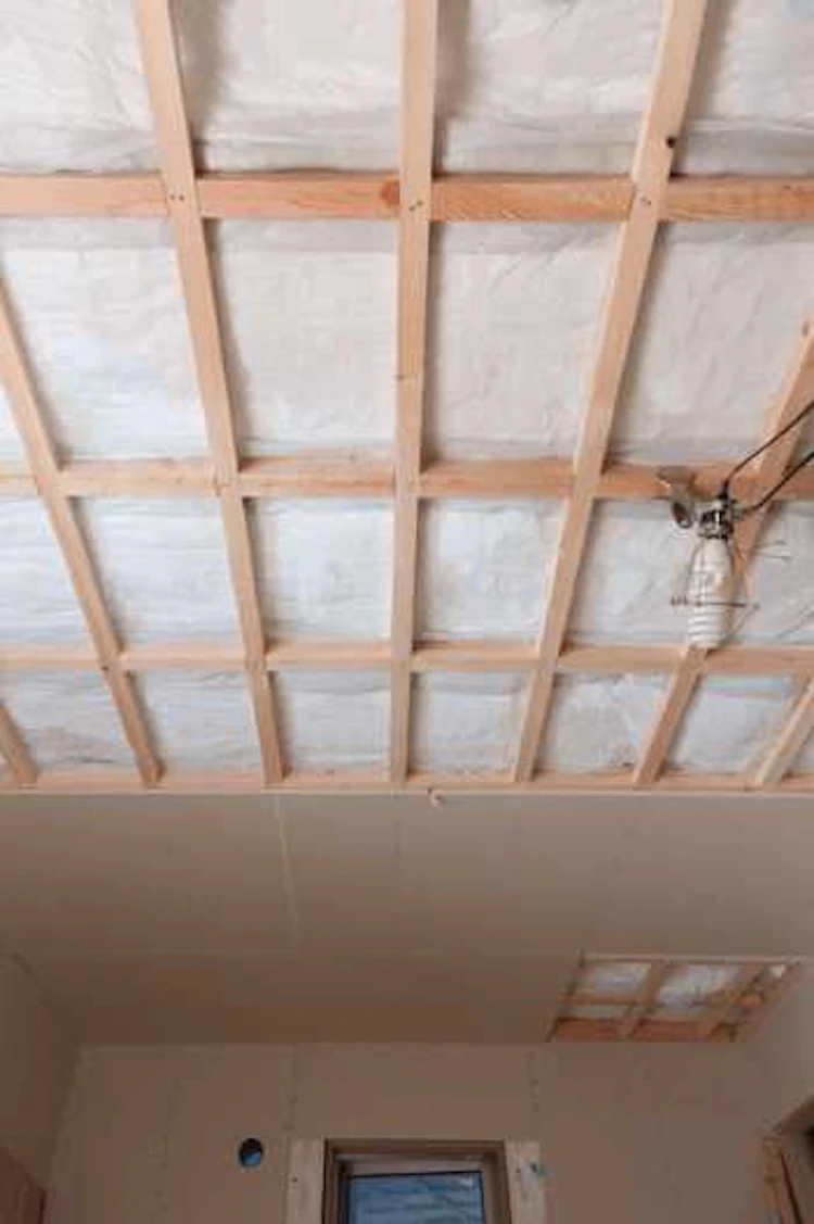 天井の断熱リフォーム