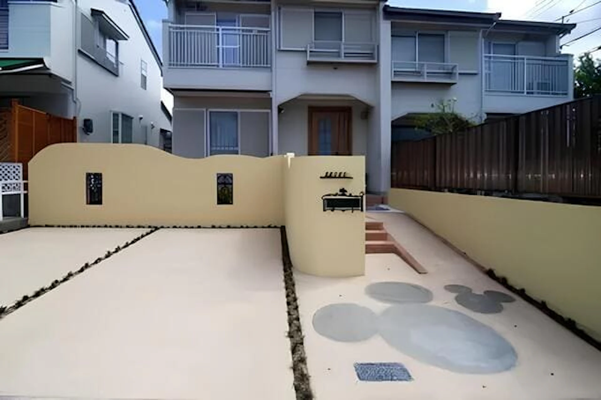 事例5：大好きなキャラクターが迎えてくれるエクステリア