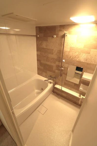 【127万円】床暖房付きの浴室に交換