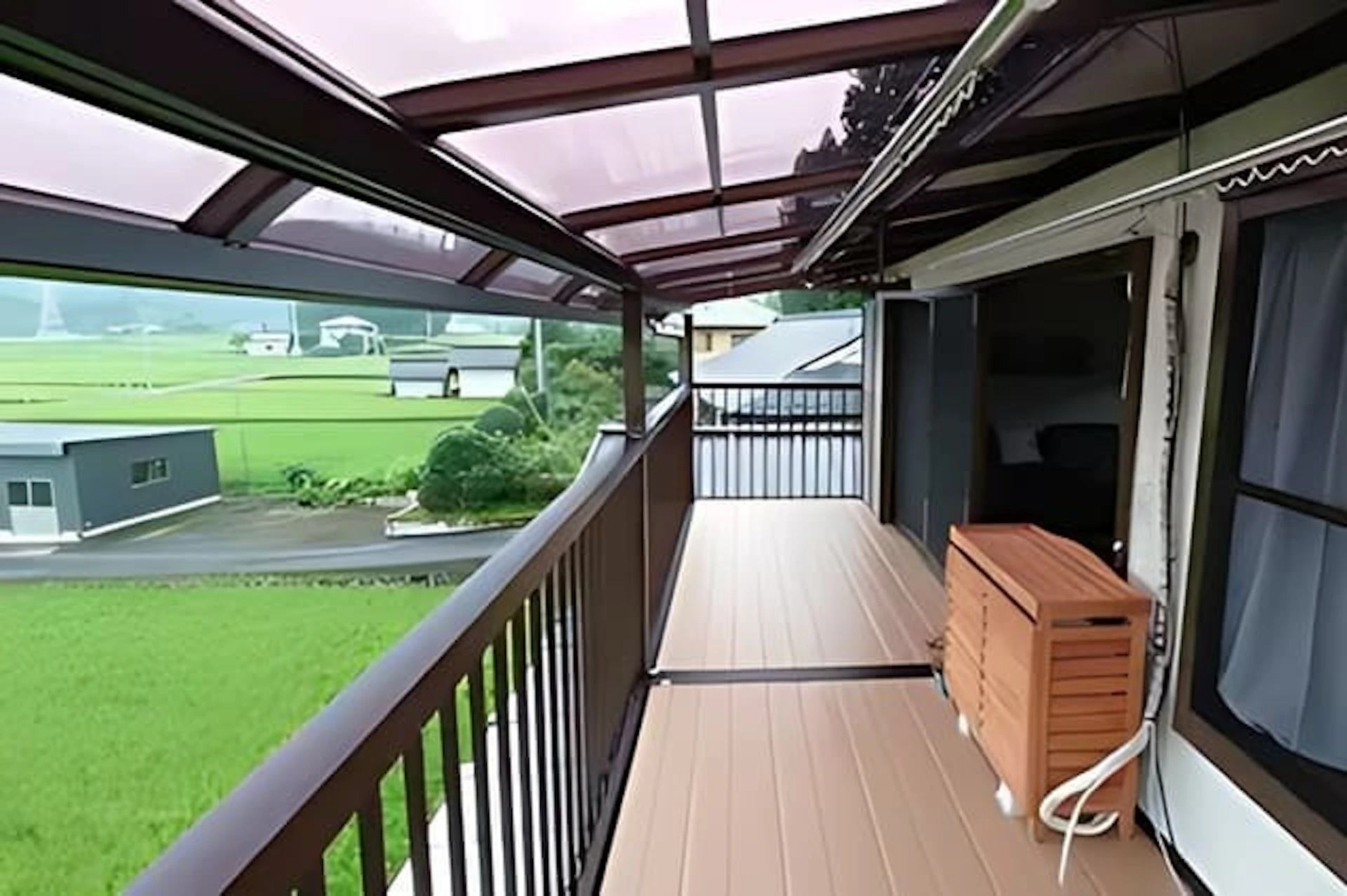 事例3 広々の屋根付きルーフバルコニー