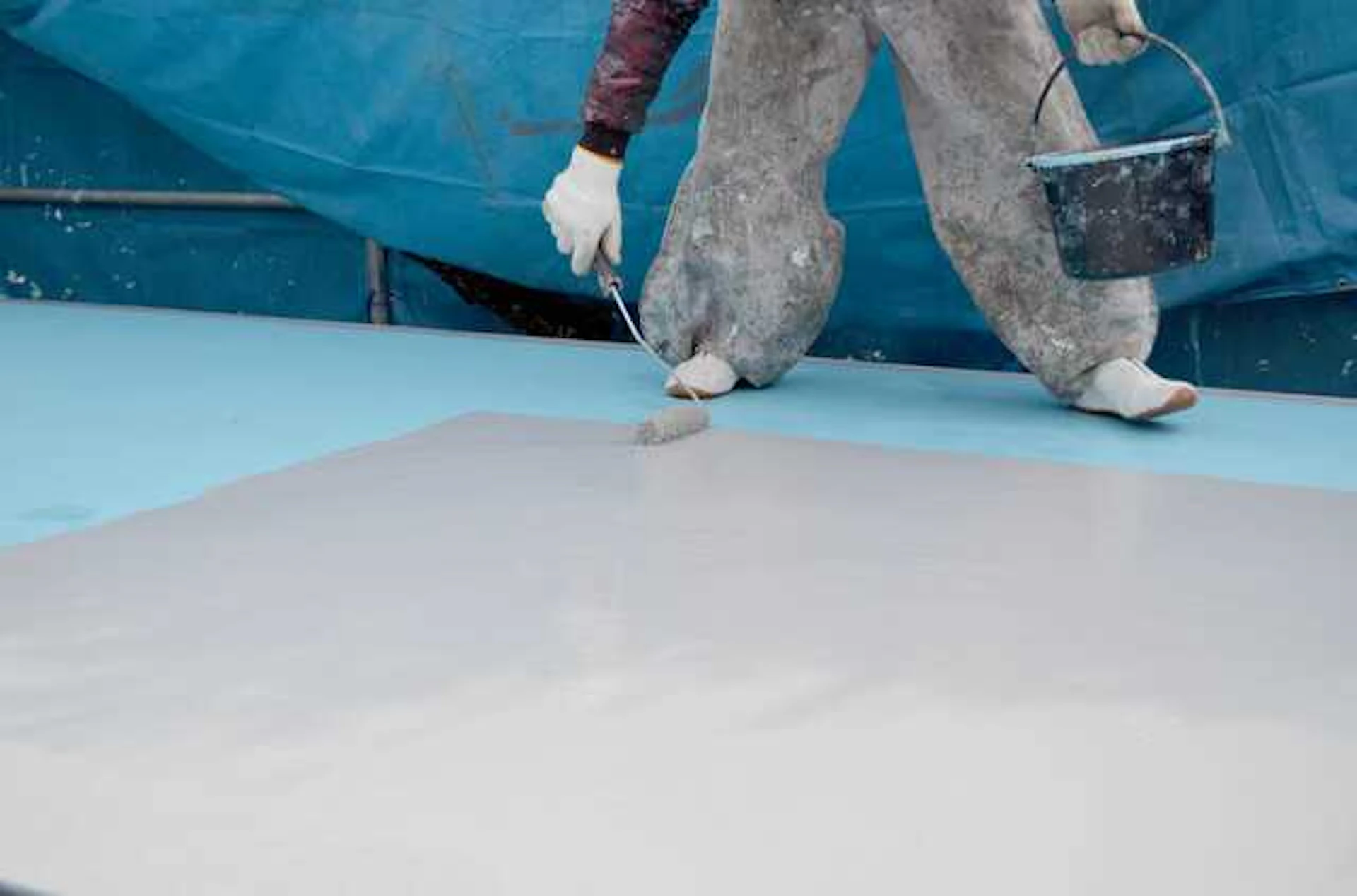 屋上の防水塗装にかかる費用相場