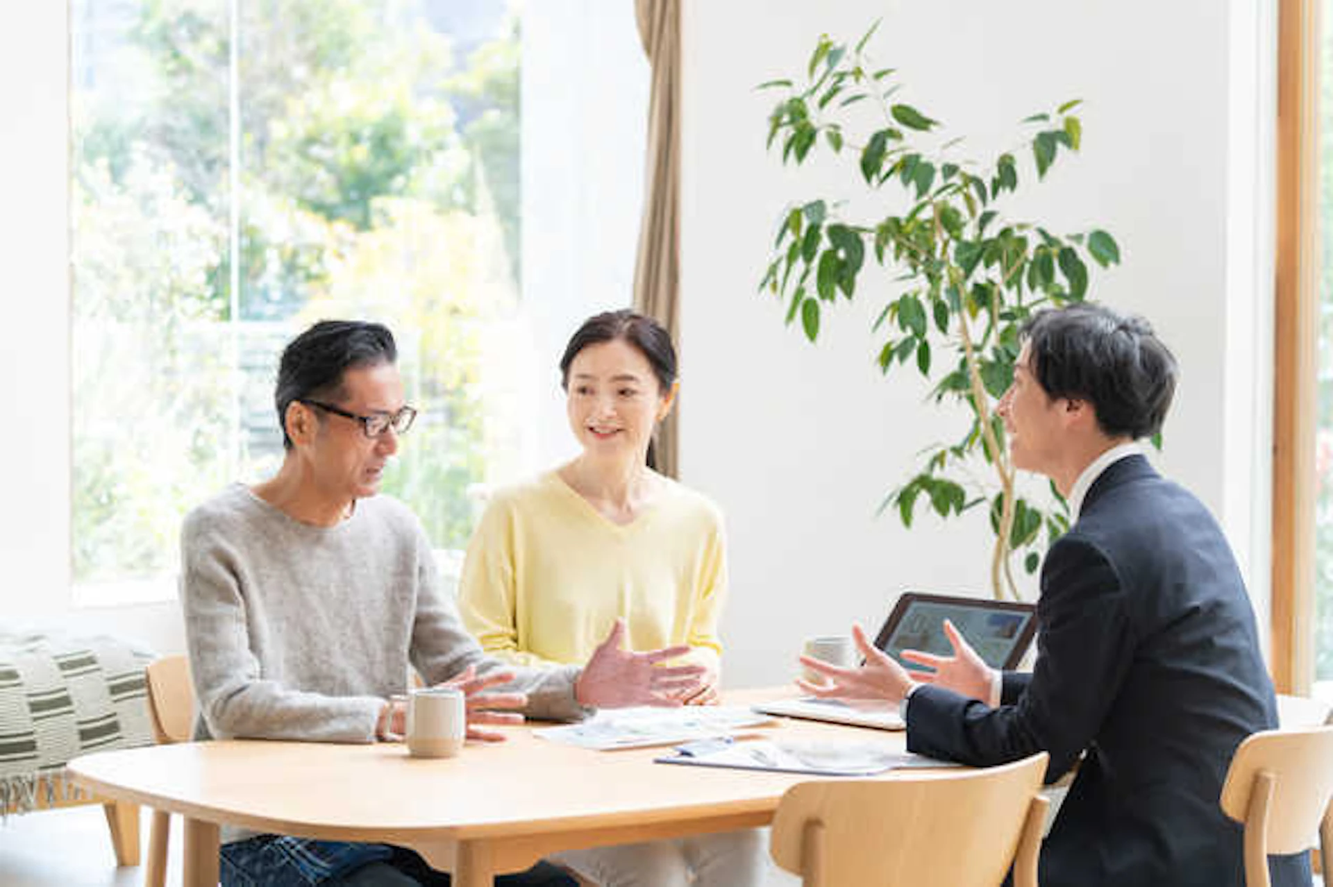 ⑤ 賠償保険に加入している