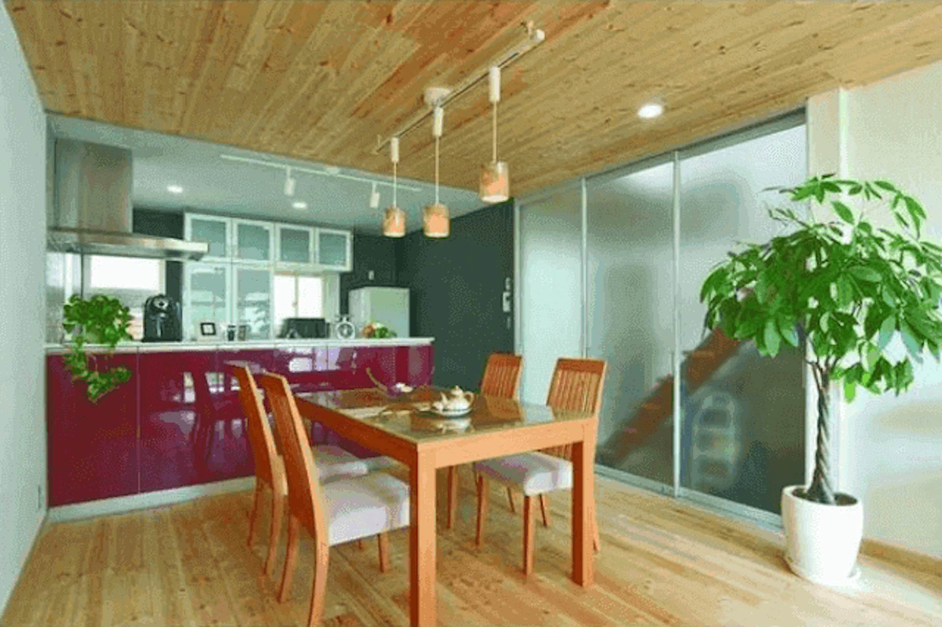 ⑨レイアウト変更&間仕切り設置で暖かいダイニングキッチン