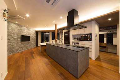 子ども達3人の将来を見据えた 繋がる・触れ合う空間