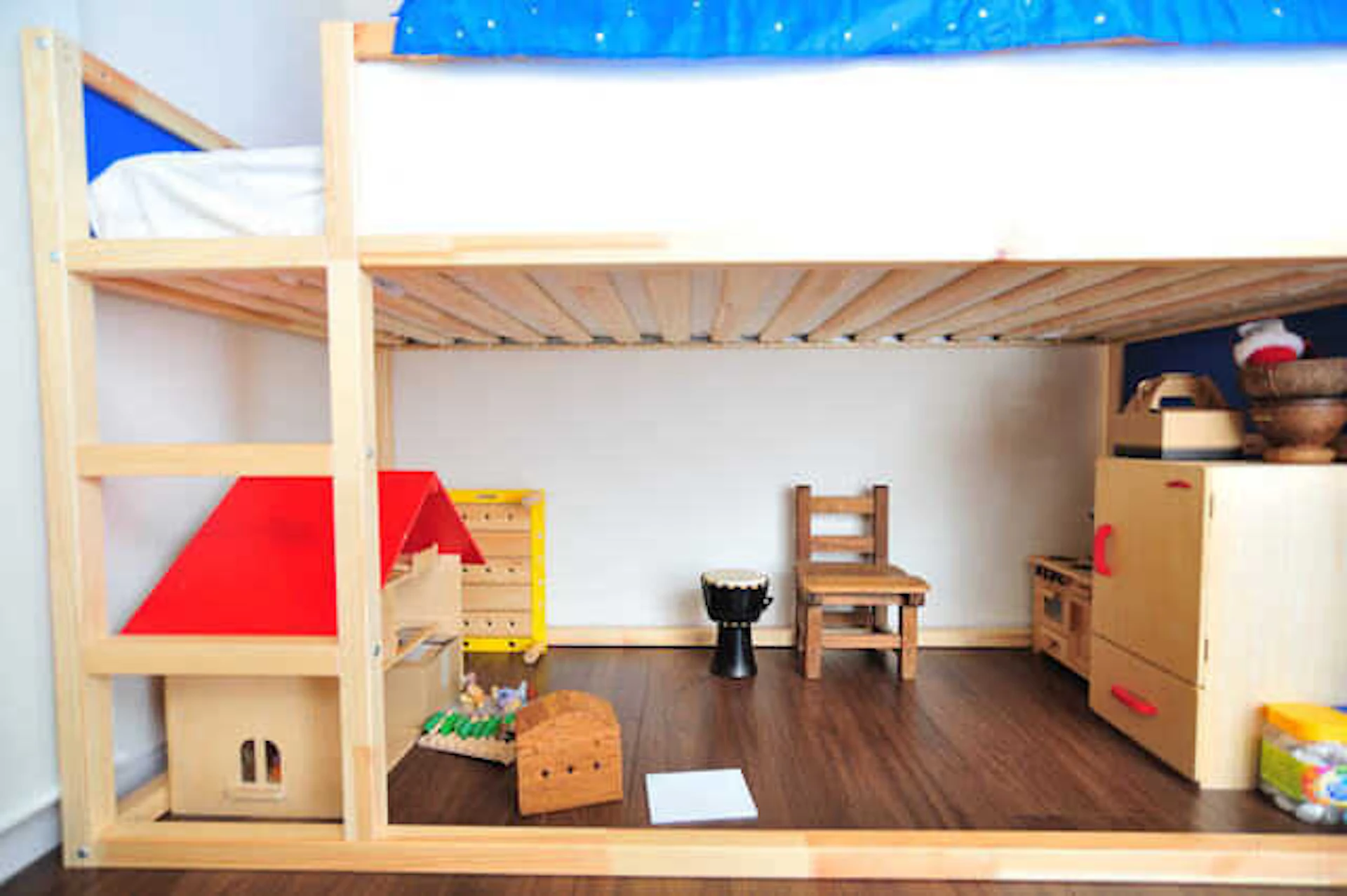 遊び心のある家具を取り入れる