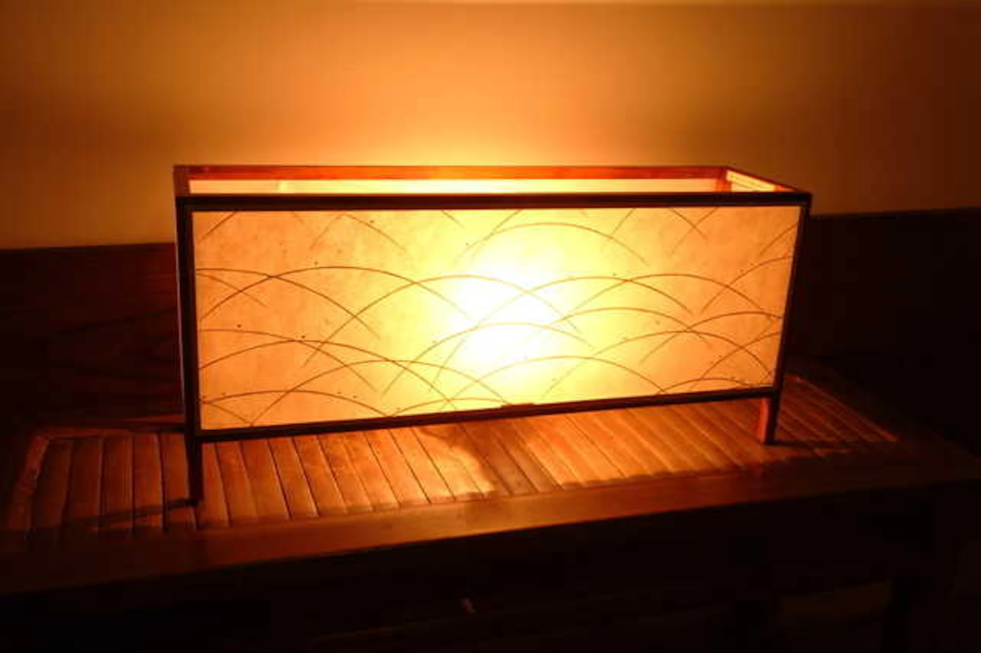 和紙素材の長方形型のライト