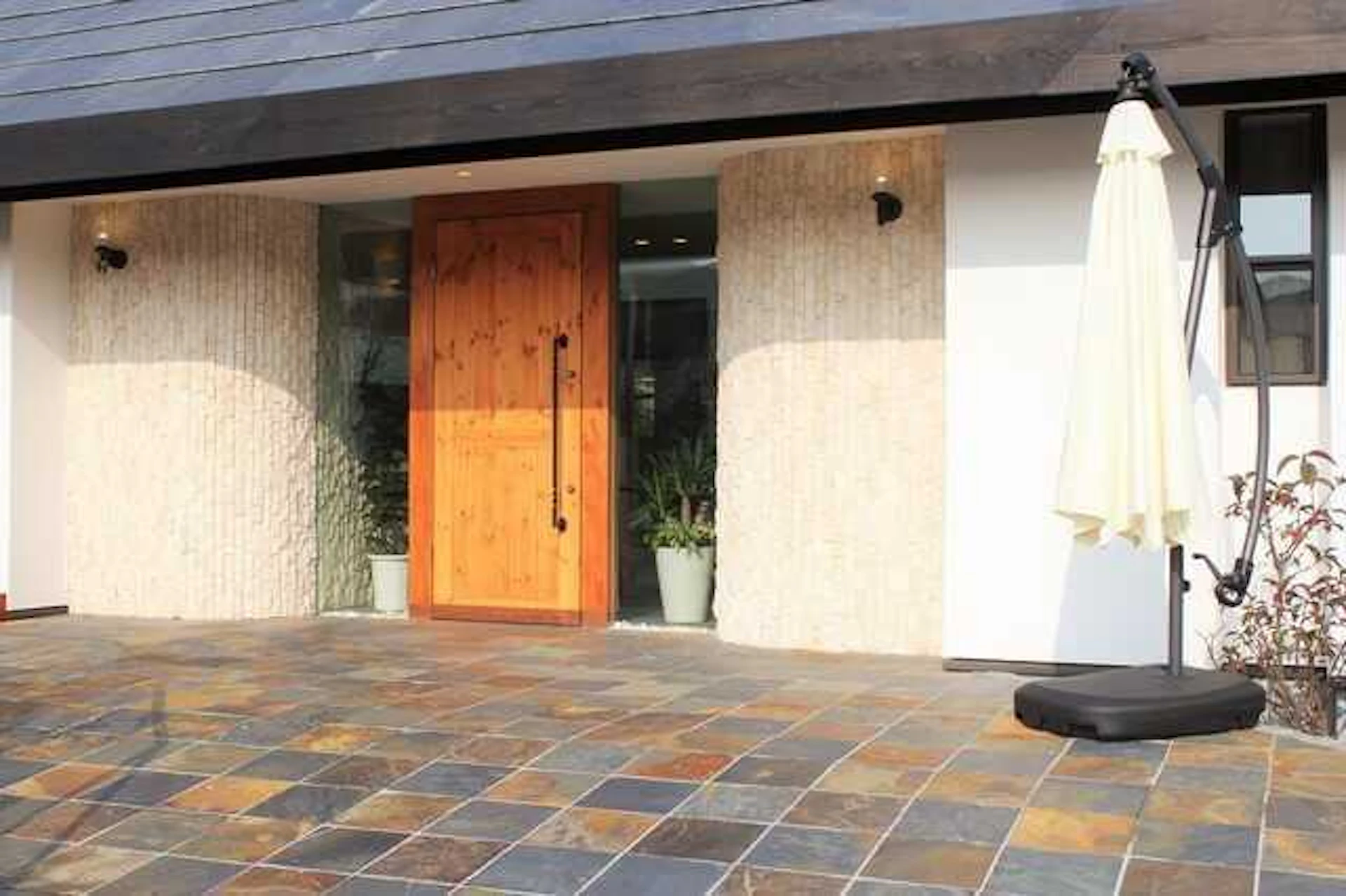 袖付き片開きドア