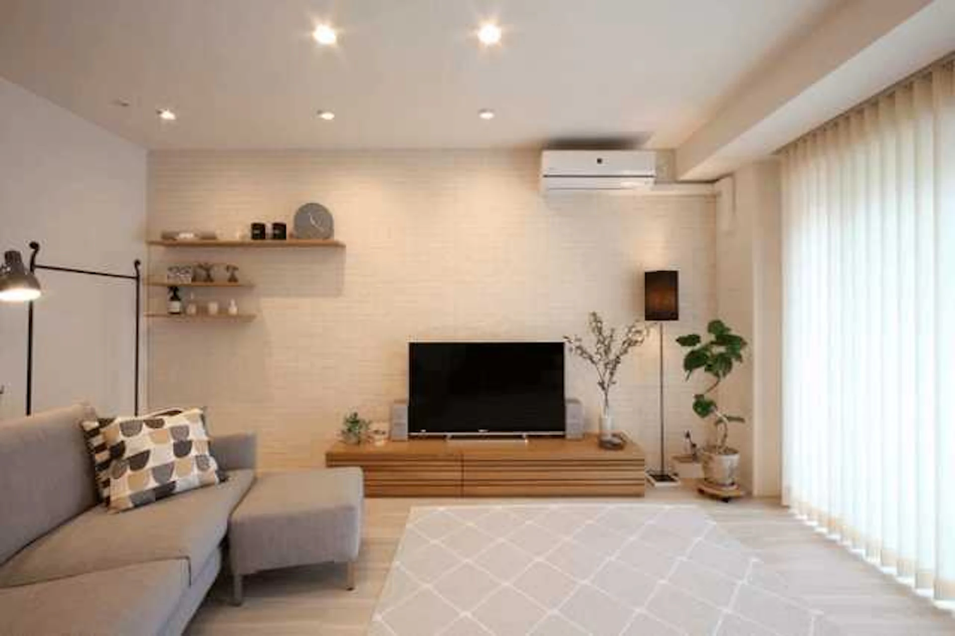 クロスの上に施工できる「エコカラット」もおすすめ