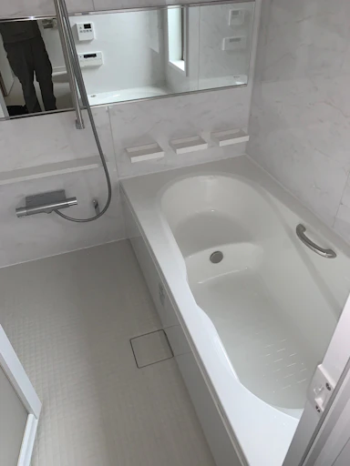 【50〜100万円】掃除が楽になるユニットバスにリフォーム