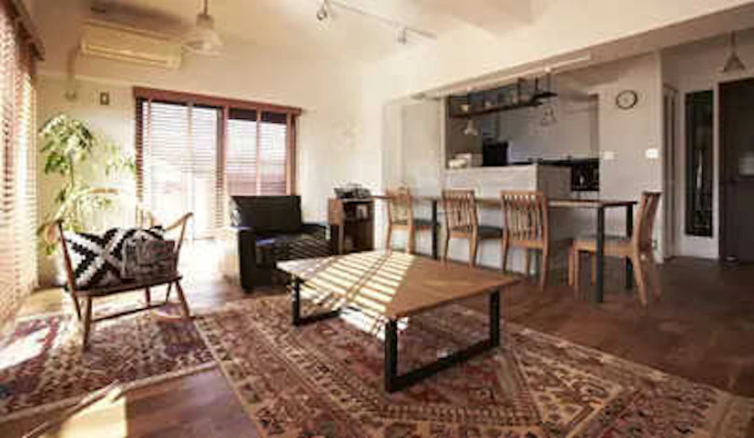 ニューヨークシティスタイルのシックな内装