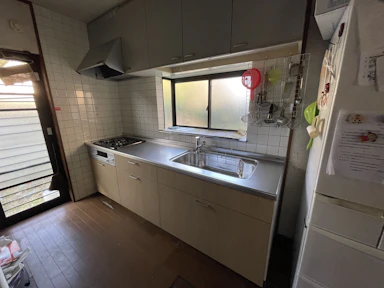 【50〜100万円】キッチンと洗面台リフォーム