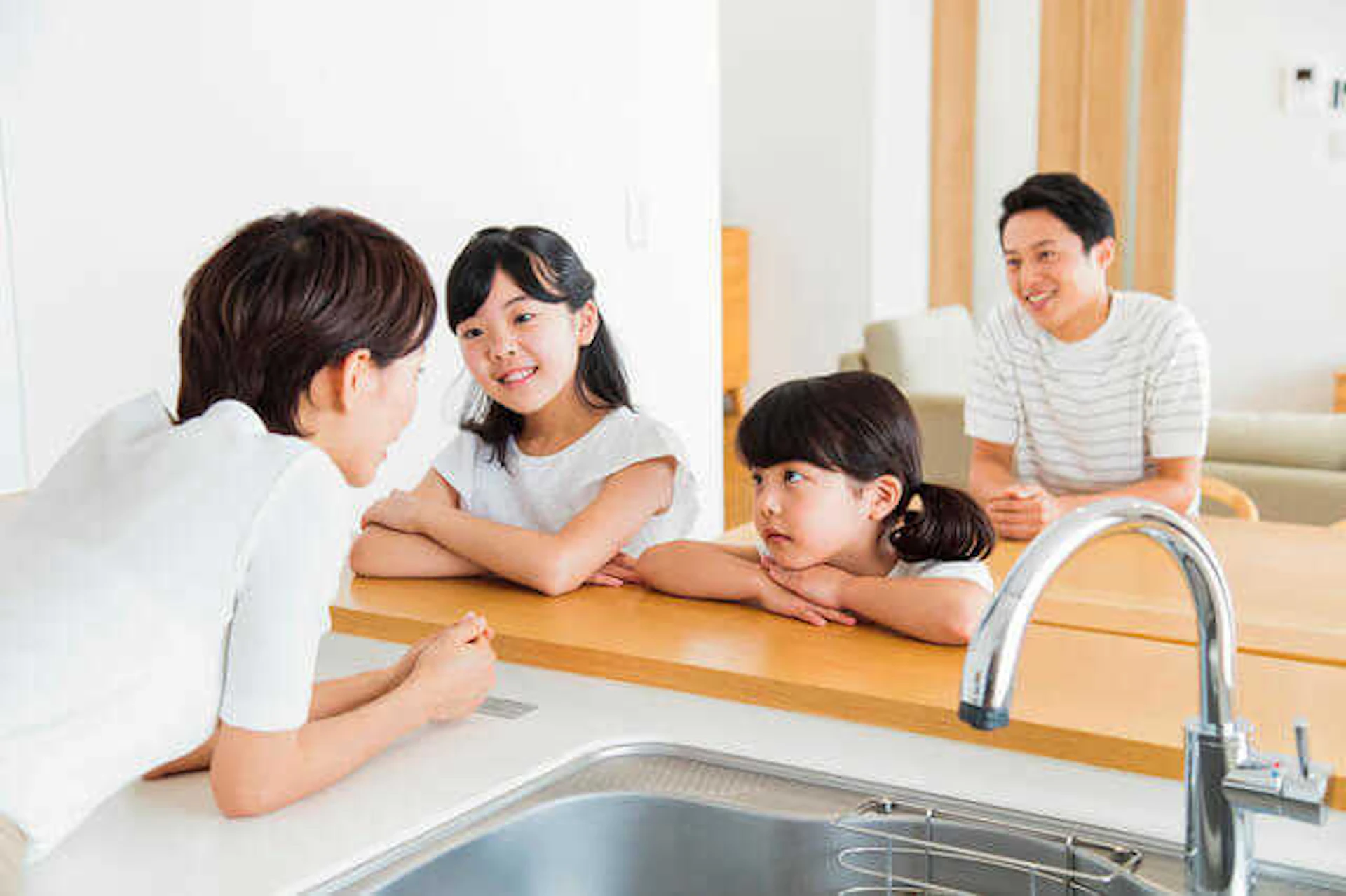 キッチンリフォームの悩みは、プロからのアドバイスも参考に