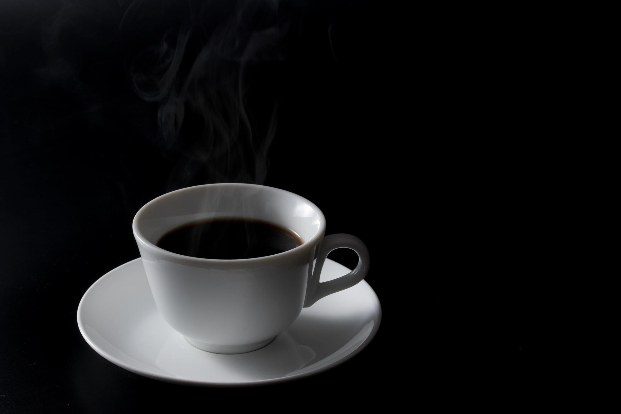 カップに入ったホットコーヒー