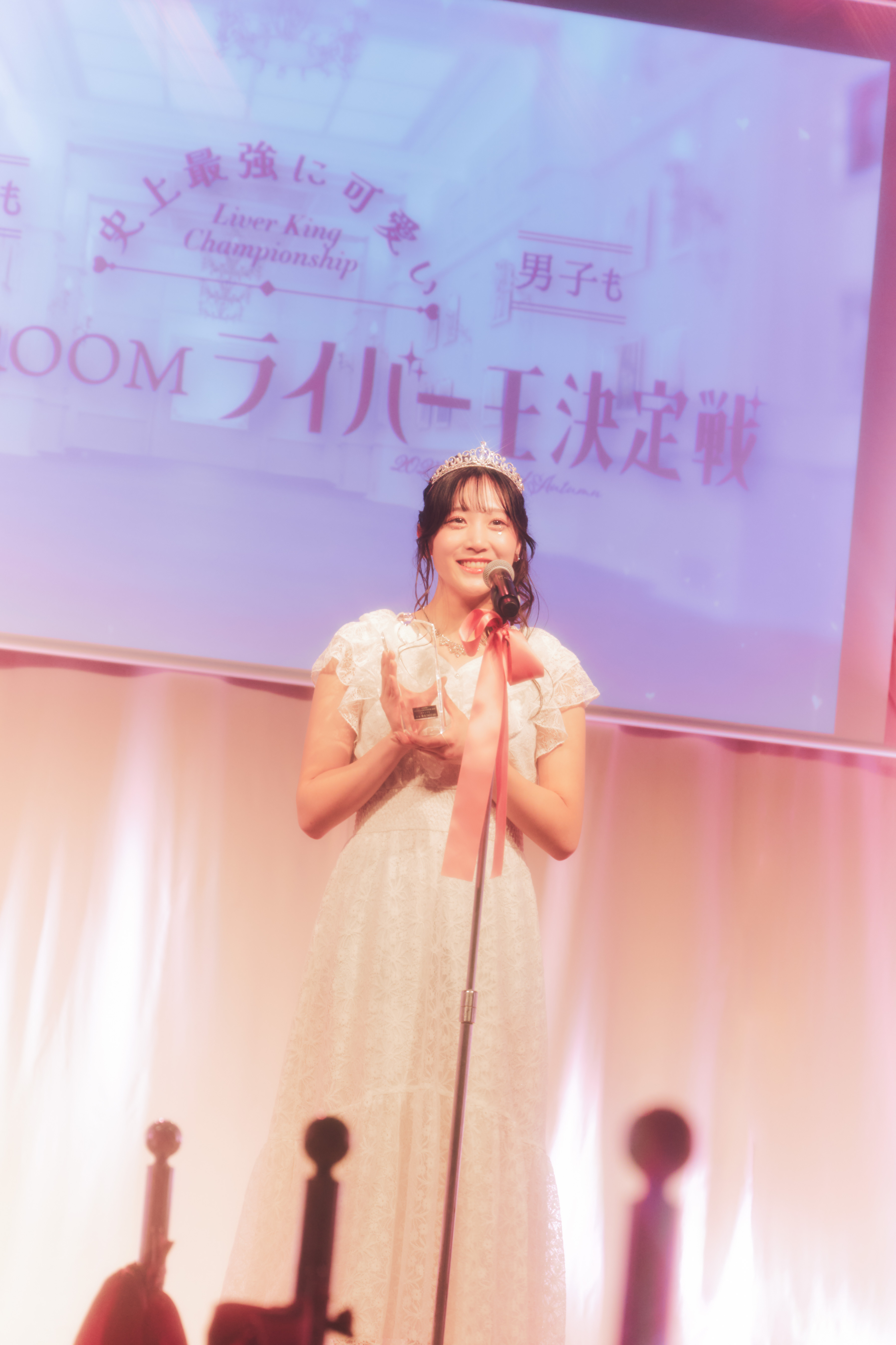 アイドルグループの受賞者が続々登壇