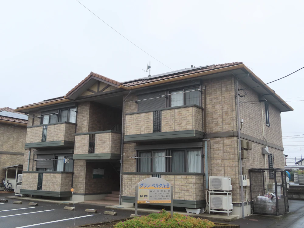 栃木市 大和ハウスのアパートの外壁クリア塗装（5棟同時） 施工前