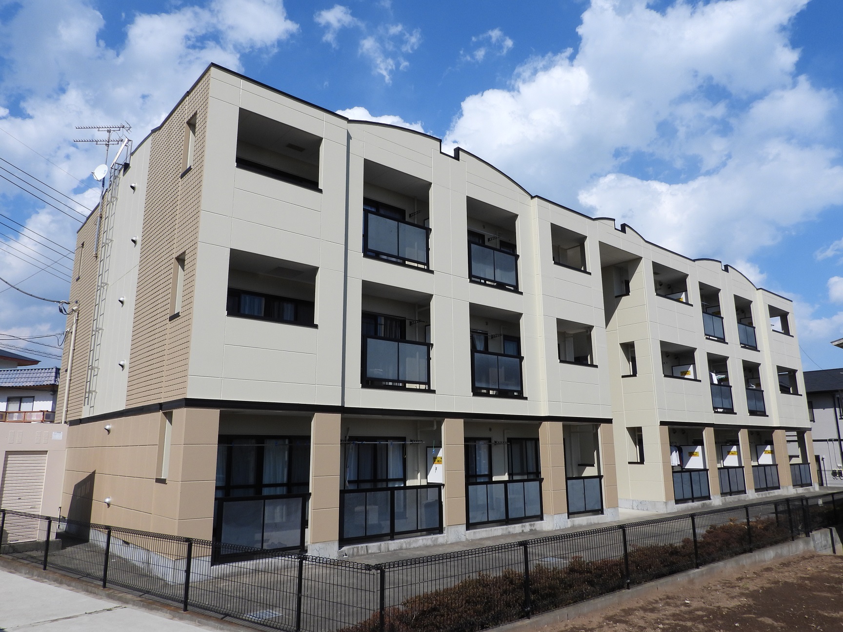 日立市 マンションの屋上防水工事・外壁塗装