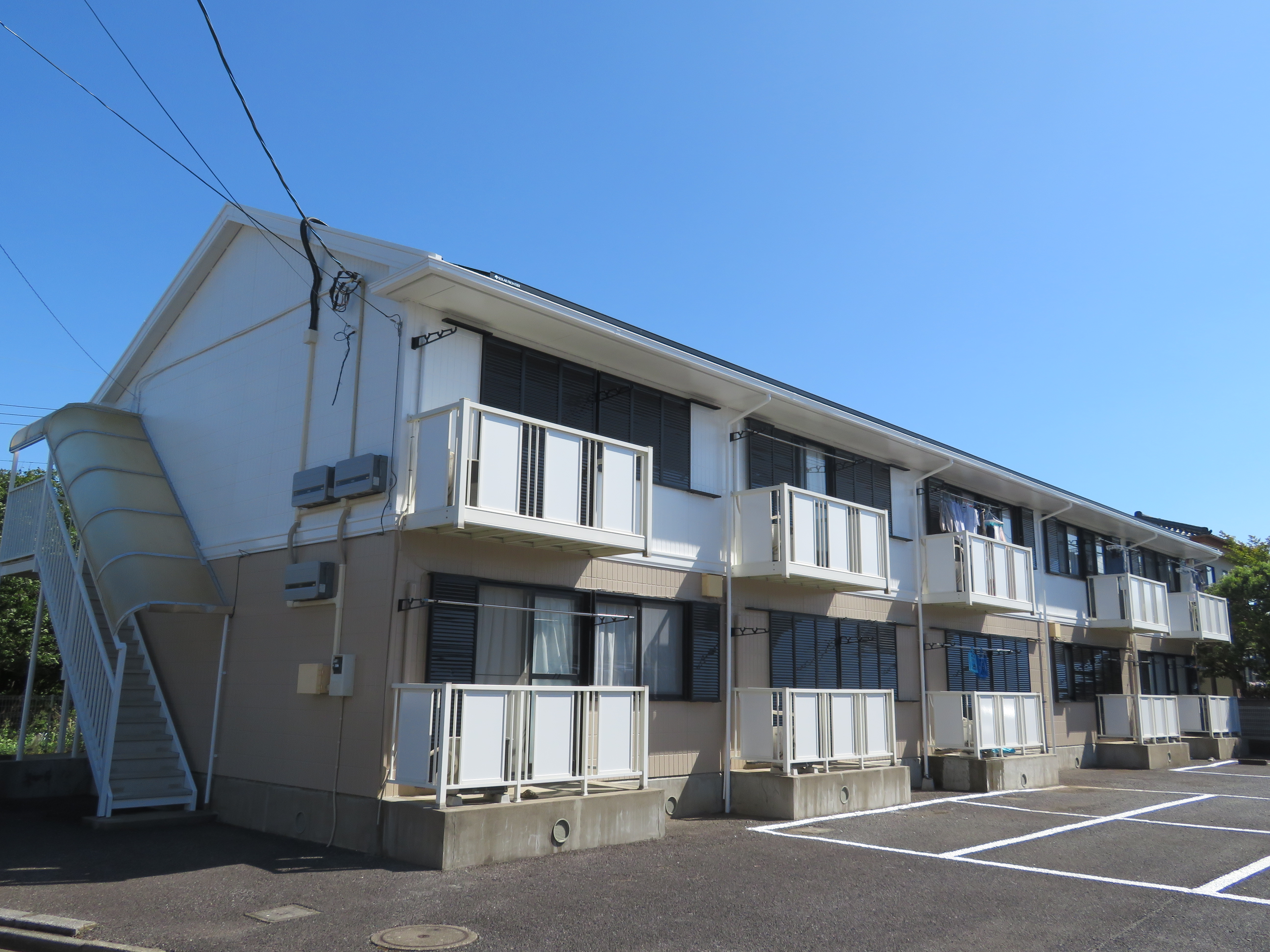 土浦市木田余東台 大和ハウスのアパートの屋根・外壁塗装