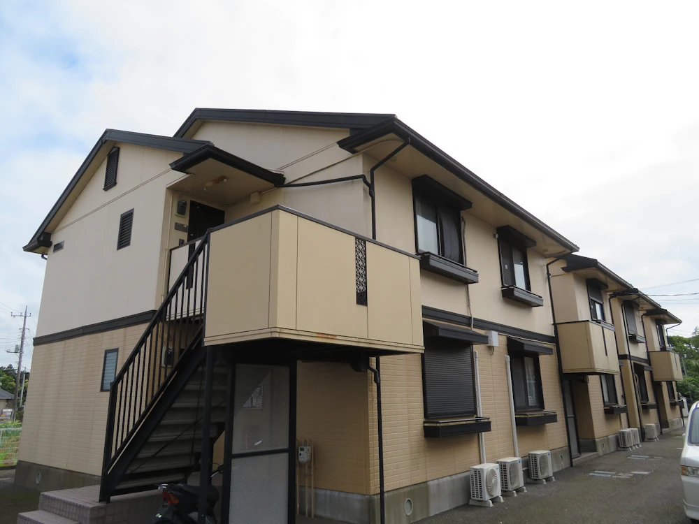 土浦市烏山 大和ハウスのアパートの屋根・外壁塗装 施工前