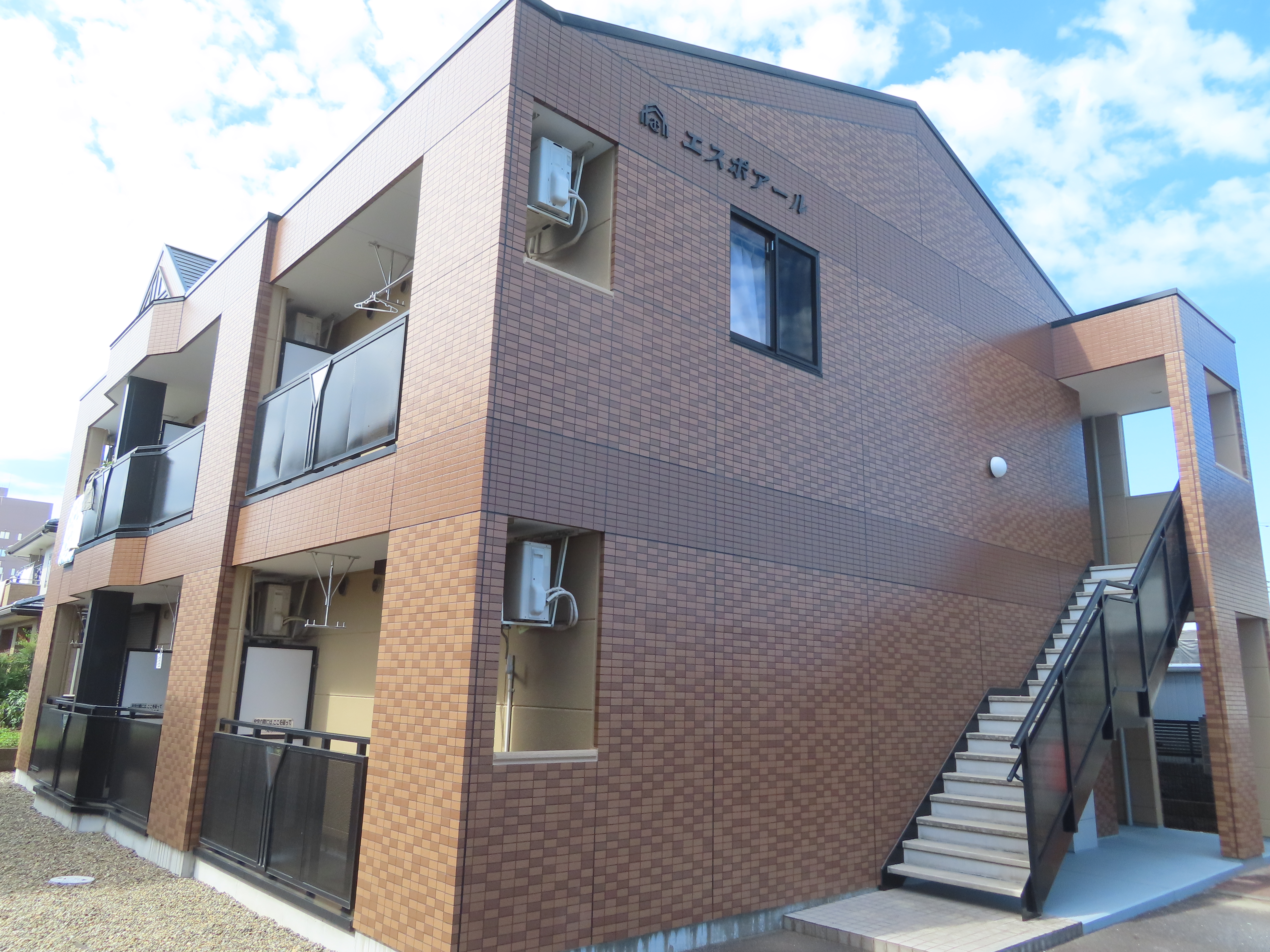 つくば市 東建コーポレーションのアパートの屋根・タイル外壁のクリア塗装