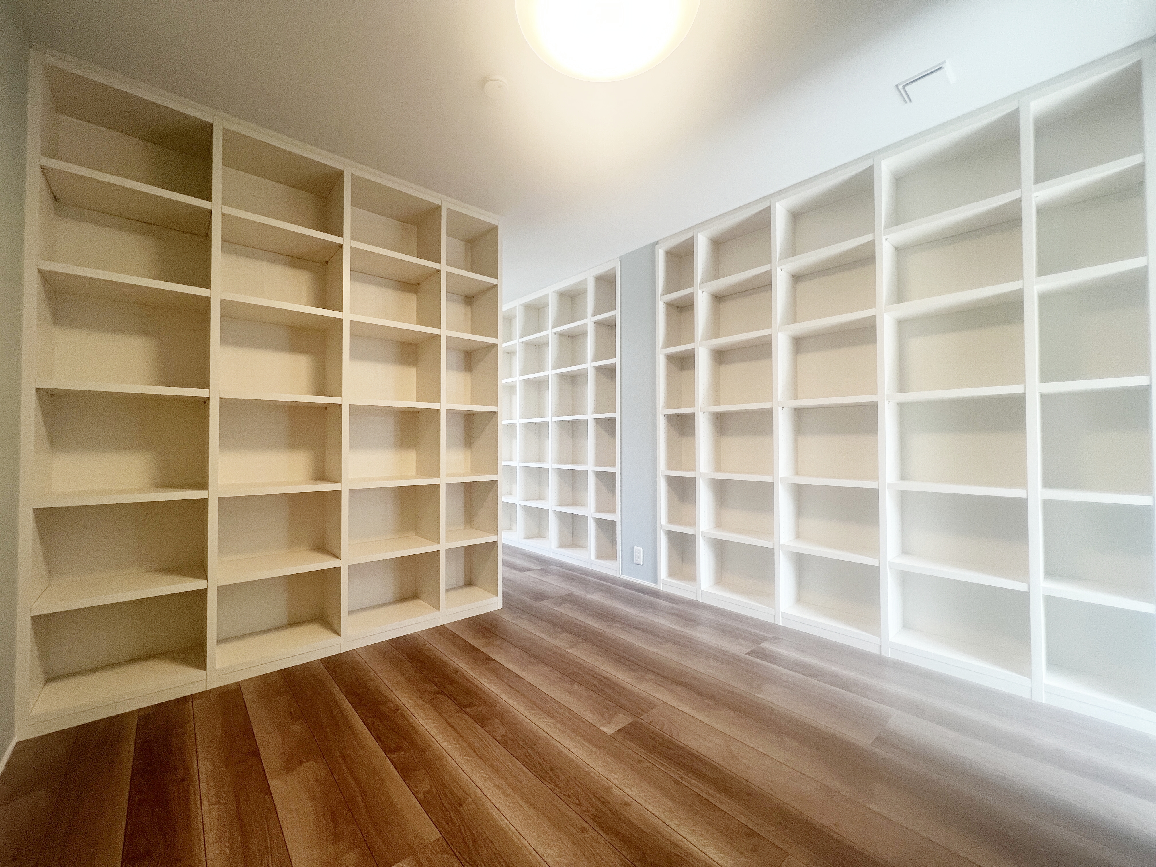 浦和区　造作家具