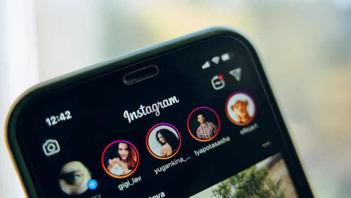 Instagram Direct誘導広告と通常のInstagram広告の違いとは？