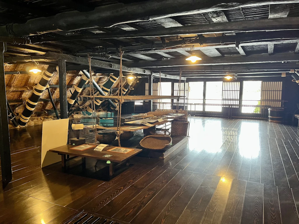 Shirakawago-yaneura
