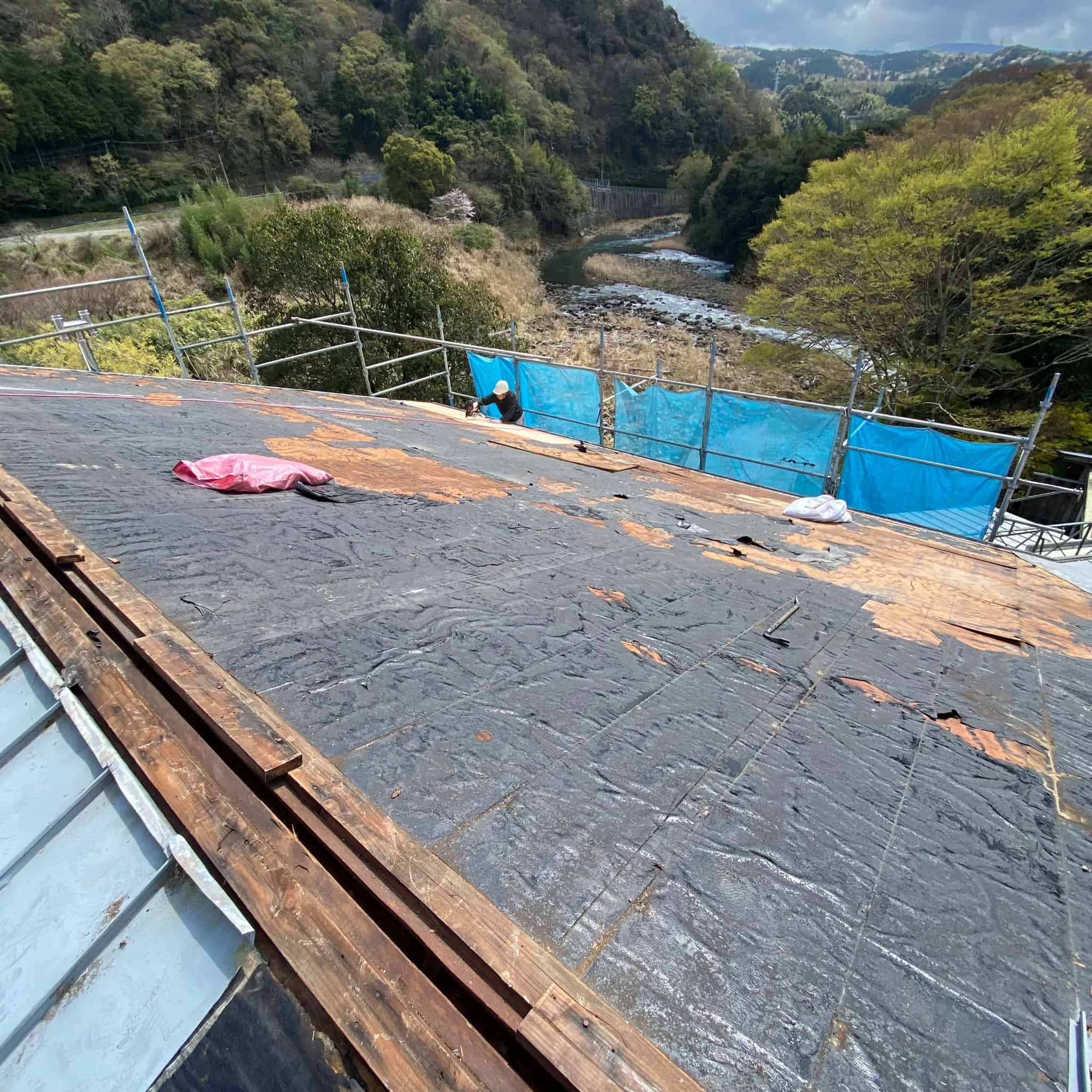 湯の国会館 屋根葺替え工事 - 画像3