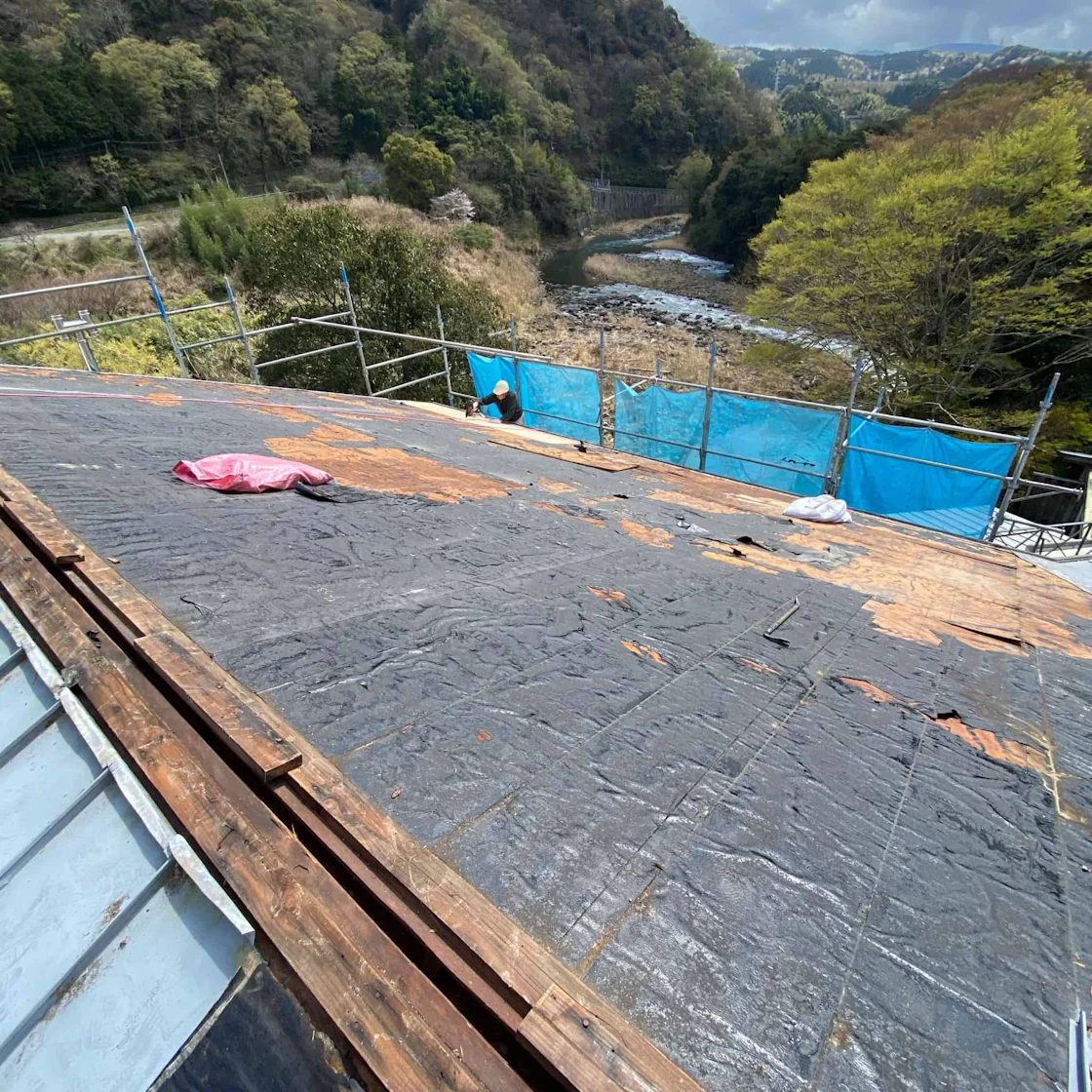 湯の国会館 屋根葺替え工事 - 画像3