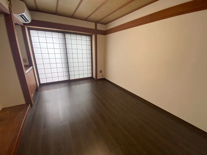 物置小屋から休憩スペースへ 改修工事
