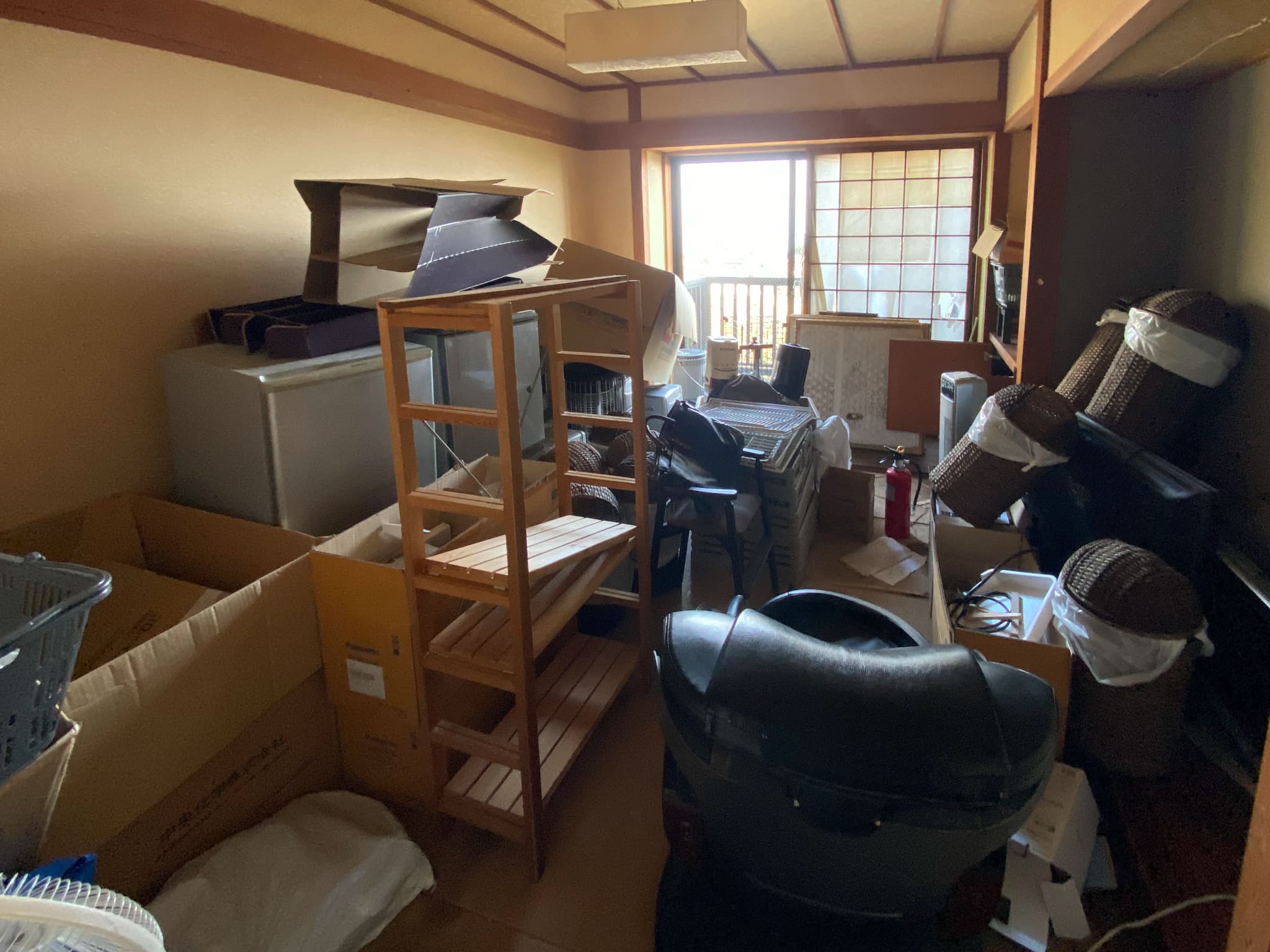 物置小屋から休憩スペースへ 改修工事 - 画像2