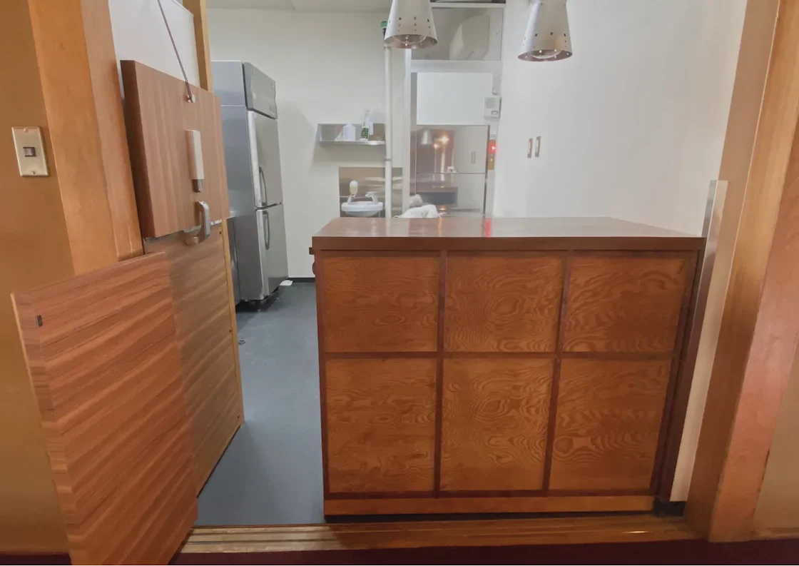 キッチン配膳カウンター 設置工事 - 画像1