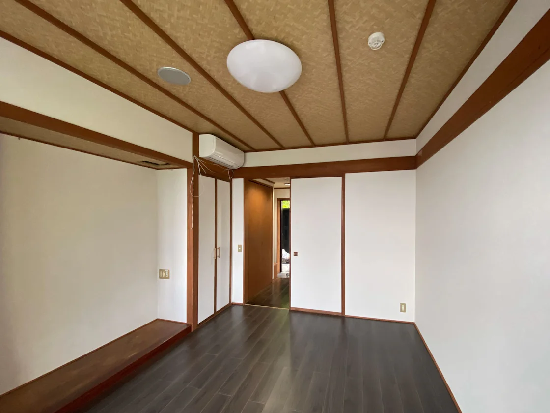 物置小屋から休憩スペースへ 改修工事 - 画像3