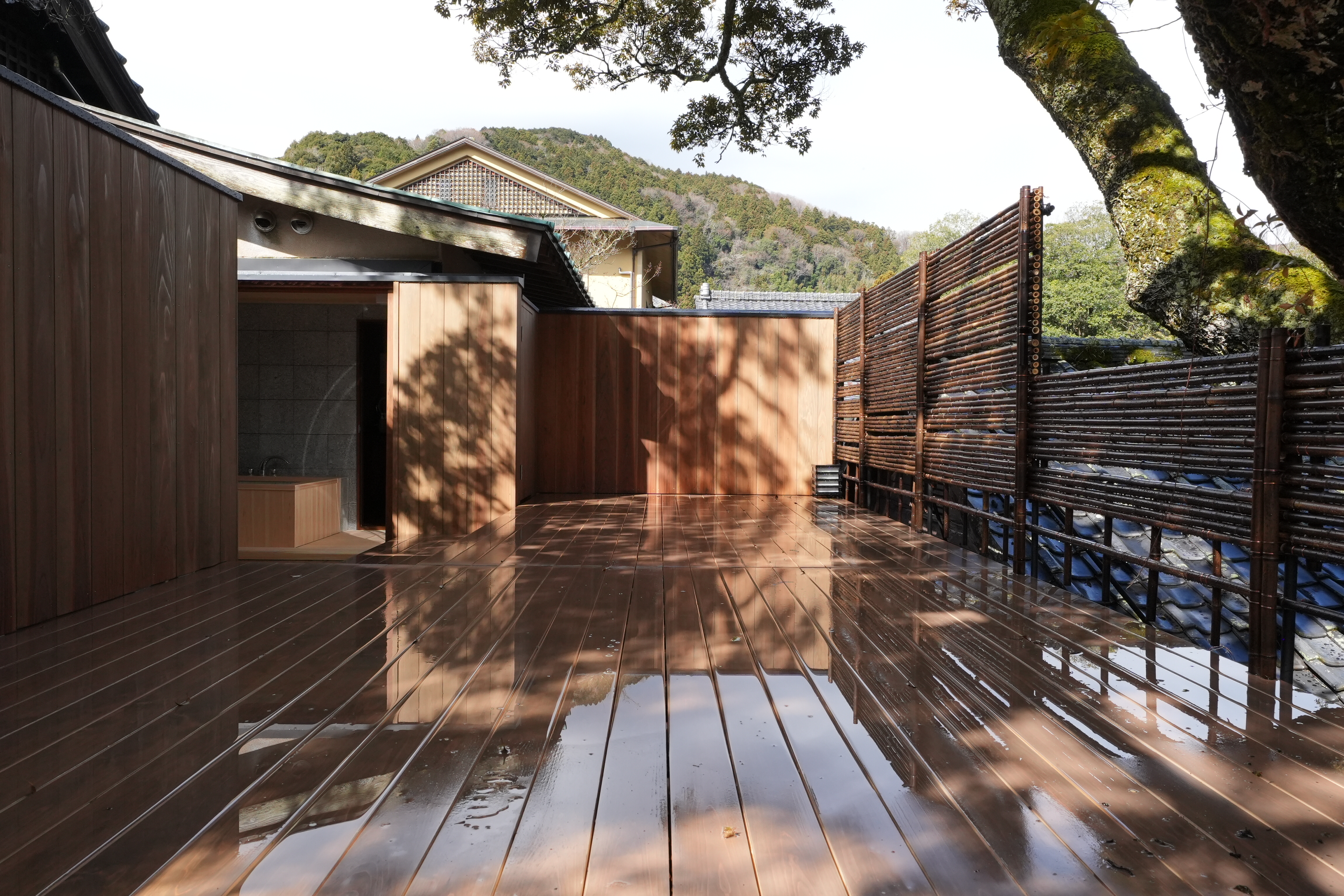 おちあいろう　客室デッキ新設工事 - 画像2